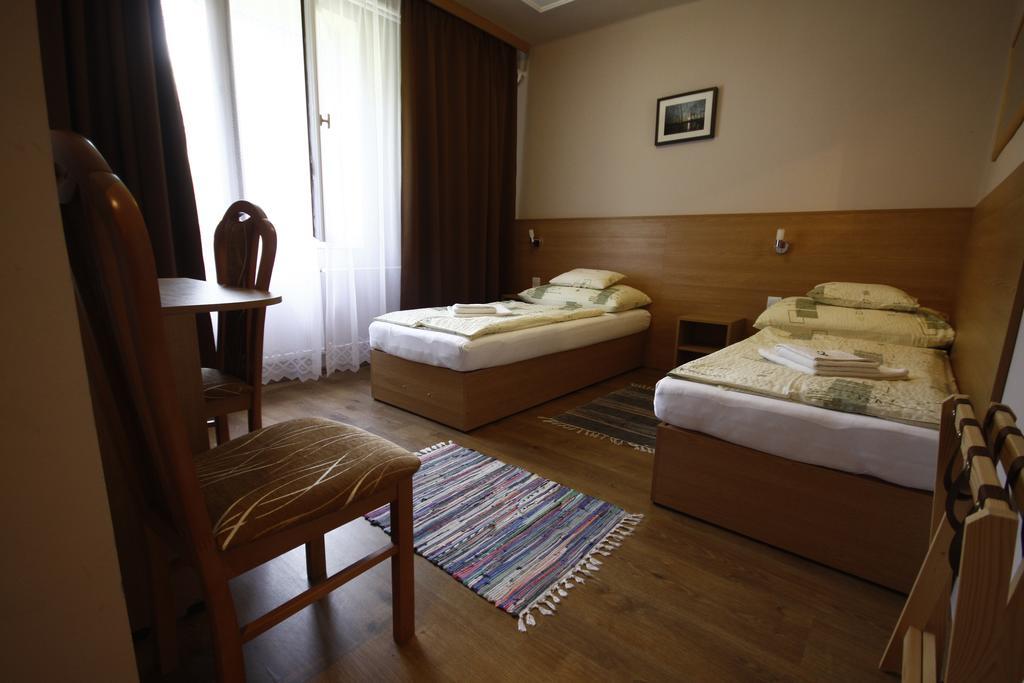 Parti Panzio Hotel Tata Eksteriør billede