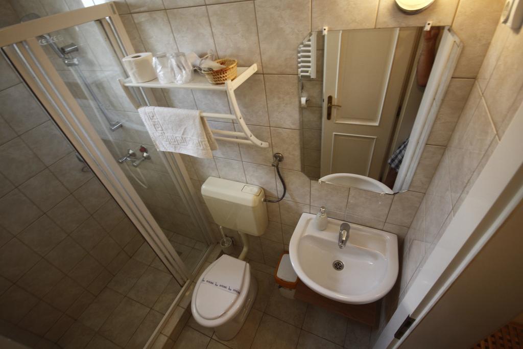 Parti Panzio Hotel Tata Eksteriør billede