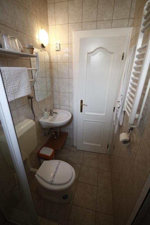 Parti Panzio Hotel Tata Eksteriør billede